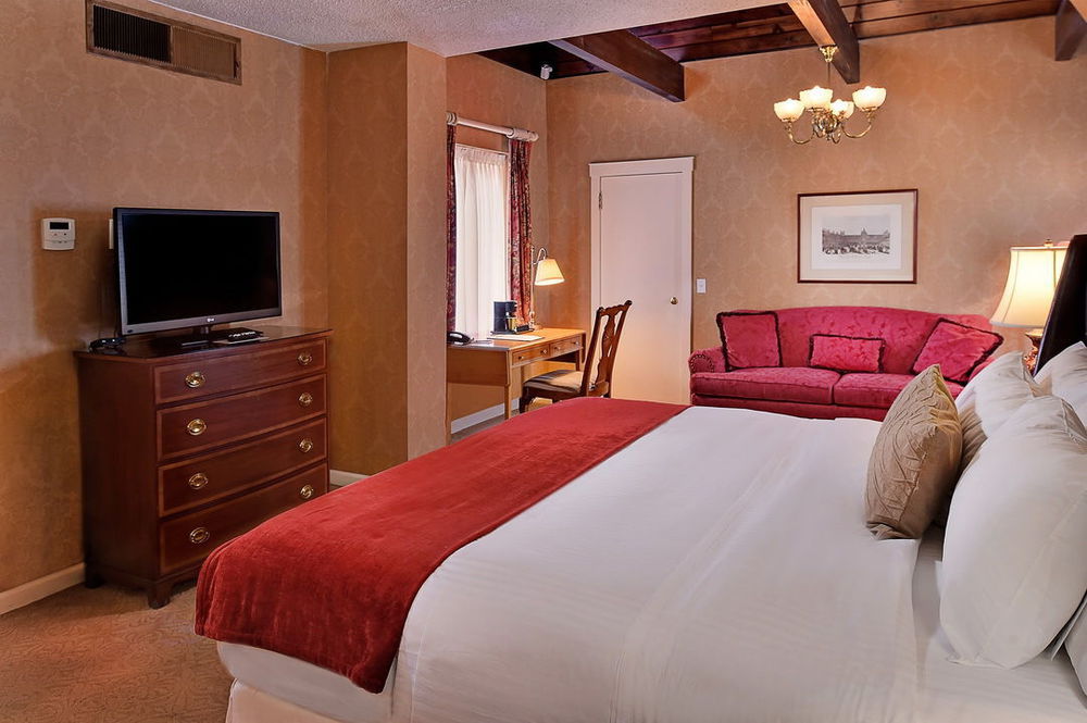 Seven Gables Inn, St Louis West, A Tribute Portfolio Hotel Clayton Habitación foto