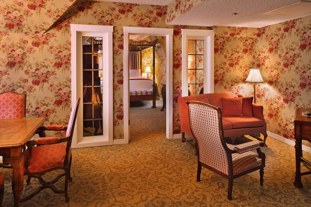 Seven Gables Inn, St Louis West, A Tribute Portfolio Hotel Clayton Habitación foto